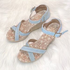 Toms Women’s Wedges Size 6